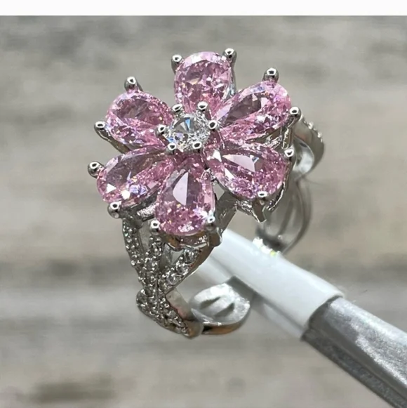 Beautiful Statement Flower Pink White Cubic Zirconia Silver Plated Ring Size 9 - Picture 10 of 10